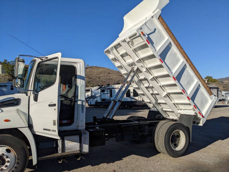 2016-hino-268-16-ft-dump-truck (3)