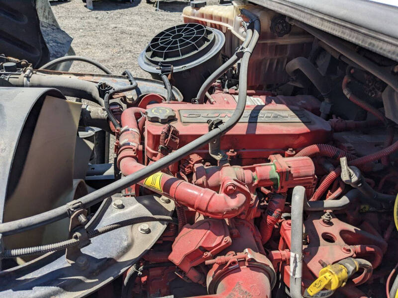 2017-freightliner-m2-26-reefer-box-truck (14)