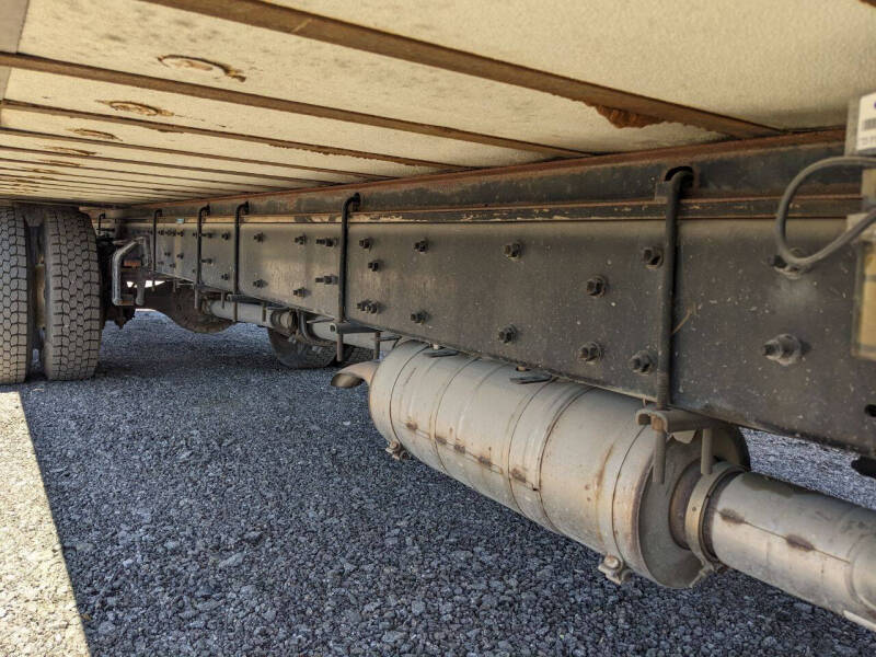 2017-freightliner-m2-26-reefer-box-truck (4)