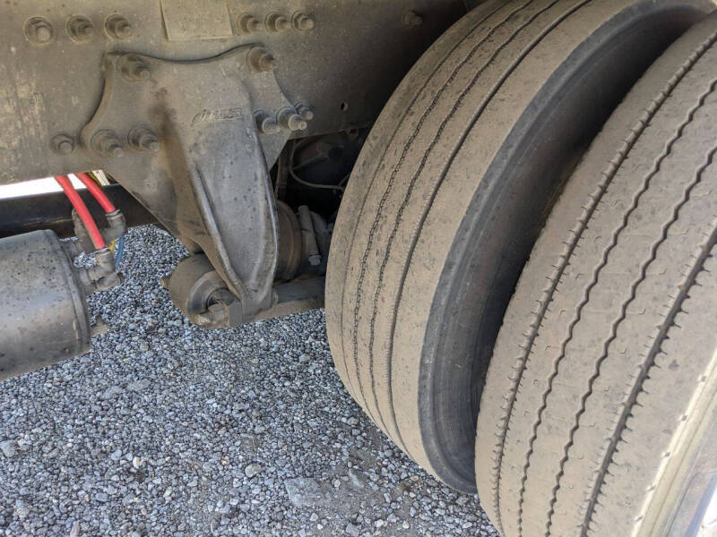 2018-freightliner-m2-106-pto-capable (19)