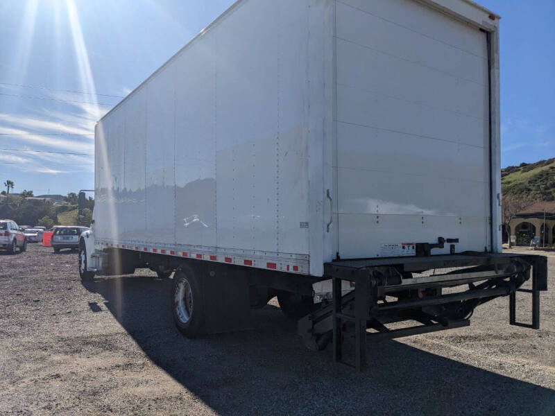 2018-freightliner-m2-106-pto-capable (23)