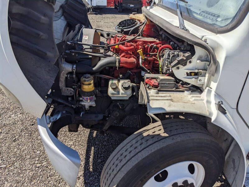 2018-freightliner-m2-106-pto-capable (30)