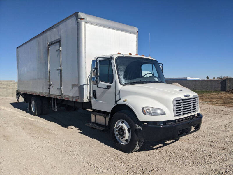 2018-freightliner-m2-26-box-truck (3)