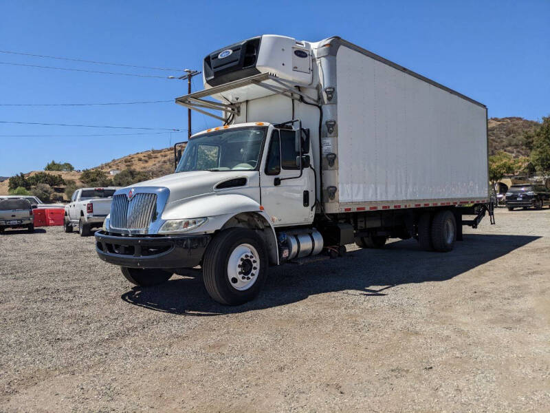 2018-international-4300-26-reefer-box-truck-non-cdl (1)