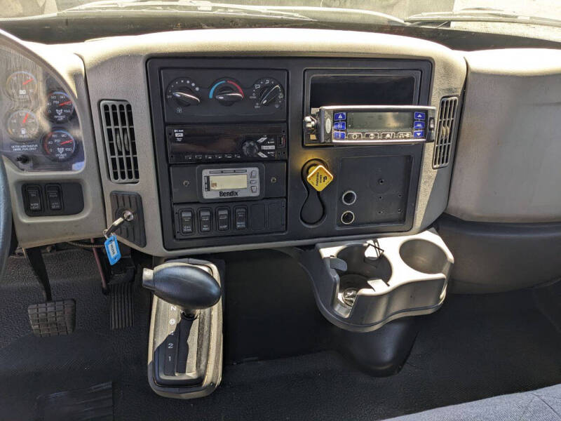 2018-international-4300-26-reefer-box-truck-non-cdl (17)