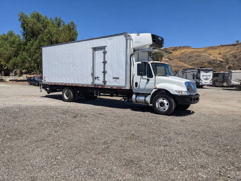 2018-international-4300-26-reefer-box-truck-non-cdl (23)