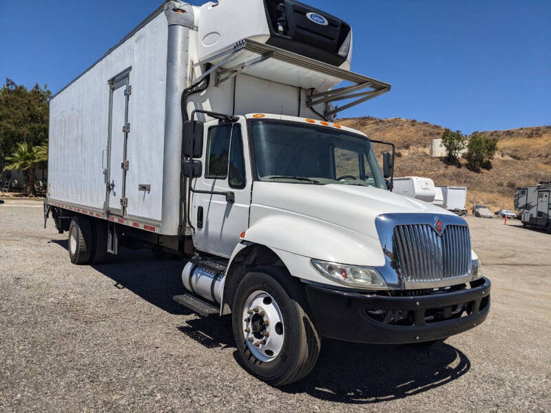 2018-international-4300-26-reefer-box-truck-non-cdl (27)