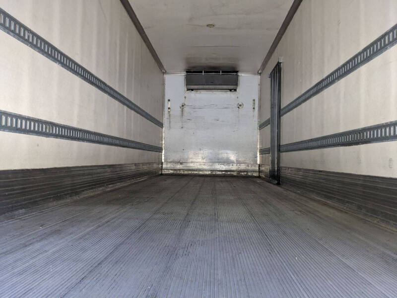2018-international-4300-26-reefer-box-truck-non-cdl (7)