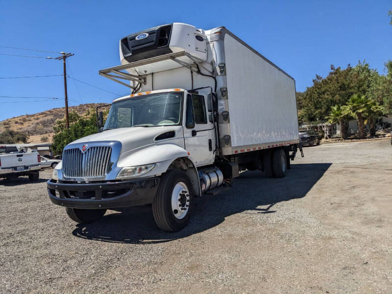 2018-international-4300-26-reefer-box-truck-non-cdl (9)