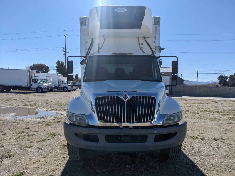 2018-international-4300-26-reefer-truck (1)