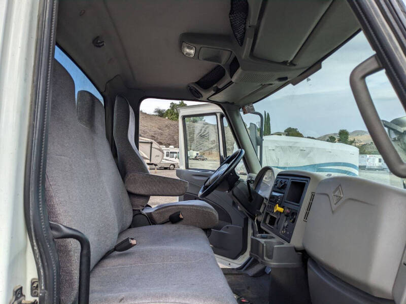 2019-international-4300-24-ft-cab-chassis-cdl- (17)