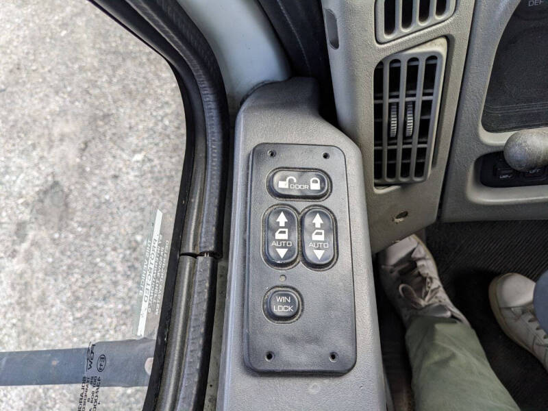 2019-international-4300-24-ft-cab-chassis-cdl- (23)