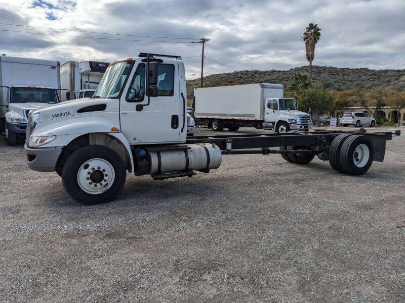 2019-international-4300-24-ft-cab-chassis-cdl- (24)
