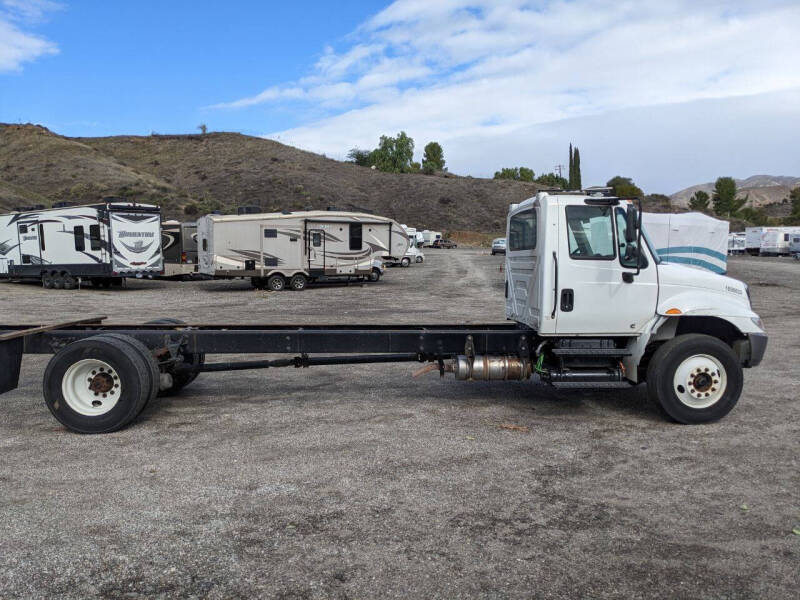 2019-international-4300-24-ft-cab-chassis-cdl- (5)