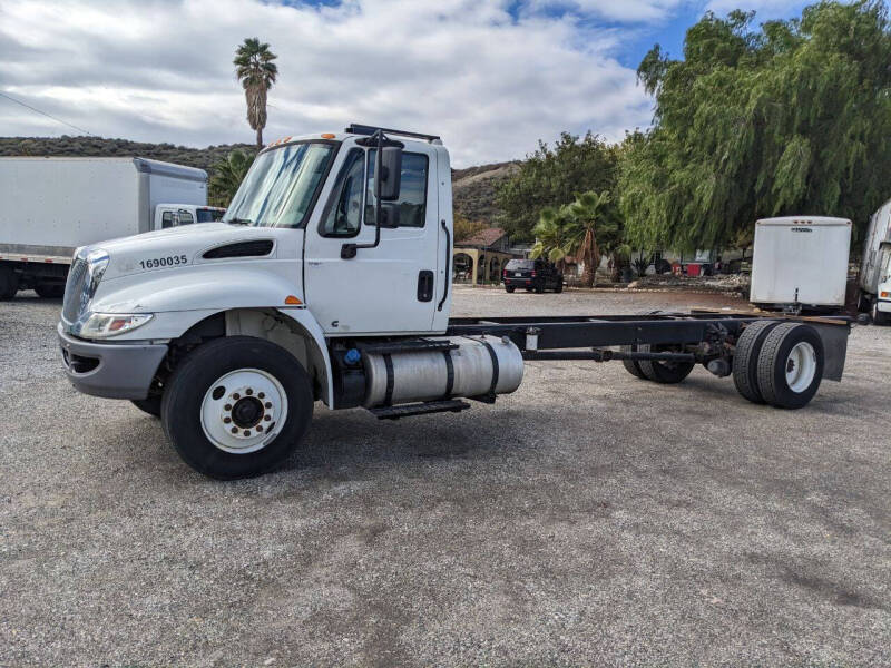 2019-international-4300-24-ft-cab-chassis-cdl- (6)