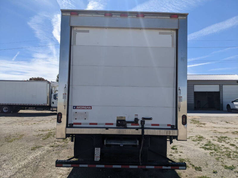 2019-isuzu-npr-4x2-2dr-71-0-in-bbc-tilt-cab (5)