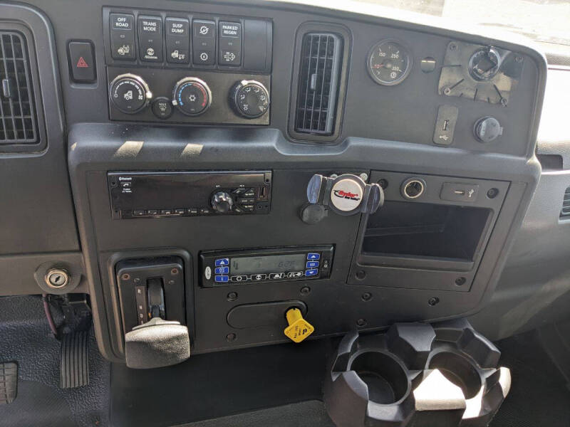 2020-international-26-ft-reefer-box-truck-non-cdl (11)