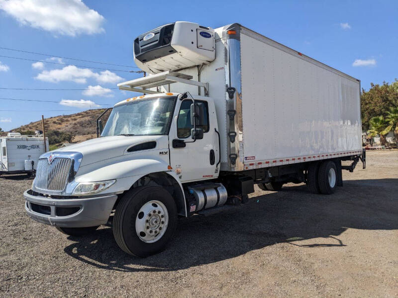 2020-international-26-ft-reefer-box-truck-non-cdl (2)