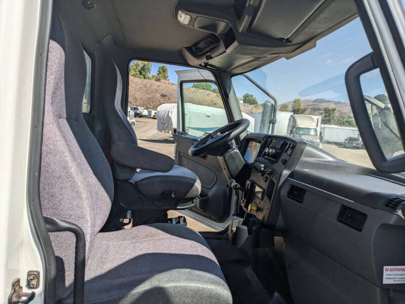 2020-international-26-ft-reefer-box-truck-non-cdl (23)